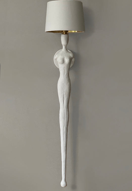 Sculpture wall light